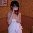 芸術的美乳の満点合格おっぱいの女の子が卑猥な感じになった画像の頂点を決めようジャマイカ[30枚]