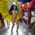 サンバお姉さんのしゃぶりつきたいオッパイ画像の観賞会はコチラww[31枚]