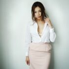 色気のあるギャルがミニスカートストッキングで太もも丸出しでエロポーズしてる画像で、特にエロいの集めました[33枚]