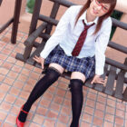 結構可愛い女の子がニーソで誘ってくる画像を今晩のオカズにｗｗ[48枚]