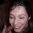 エロいカラダした外国のお姉さんがガッツリ顔射されちゃってる画像がマジエロ過ぎ[20枚]