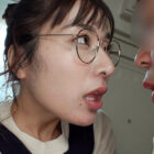 彼女のいない貧乏な自分にあるのは有り余る性欲と安アパートだけ 風俗に行く金も無いし若い子はノリが苦手…だからおとなしそうな人妻を捕まえてSEXしたら自分以上に性欲が凄かった！！