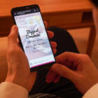 デリヘル呼んだらいつも領収書を突っ返してくる経理部の欲求不満OLと遭遇「まさか、飲食代で落とさないでくださいよ…」と言いつつ生本番させてくれ自宅でも会社でもヌいてくれる関係に 恋渕ももな